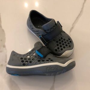 Plae toddler boys size 8